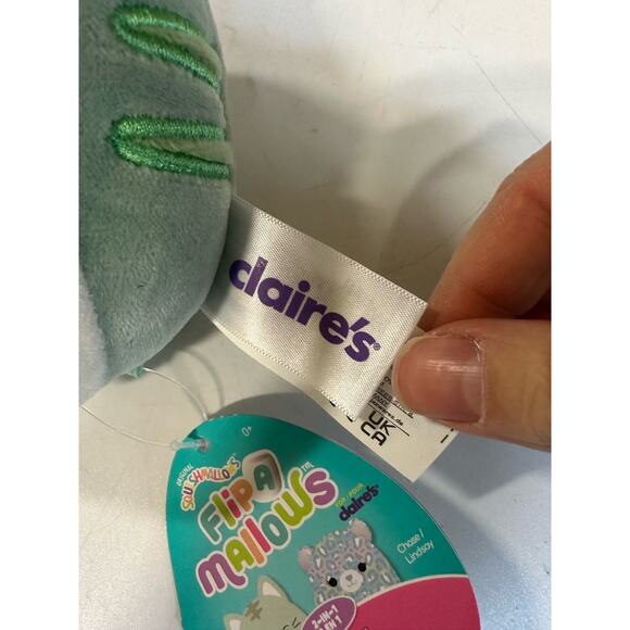 Squishmallow Flip a Mallow Chase/Lindsay Plush Reversible - Picture 5 of 7